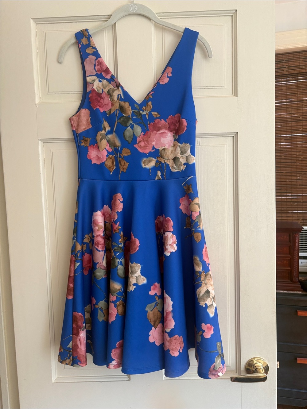 Bloomingdale’s AQUA Blue Floral V-Neck Fit and Flair Dress